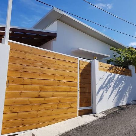 Case Terre Sainte - Maison Meublee F3 Exterior foto