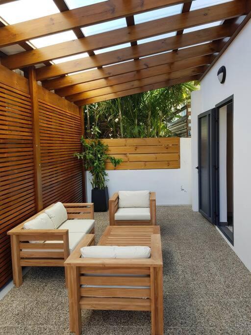 Case Terre Sainte - Maison Meublee F3 Exterior foto