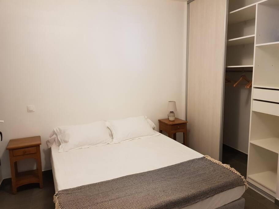 Case Terre Sainte - Maison Meublee F3 Exterior foto