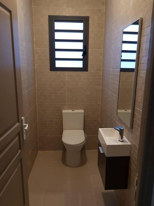 Case Terre Sainte - Maison Meublee F3 Exterior foto